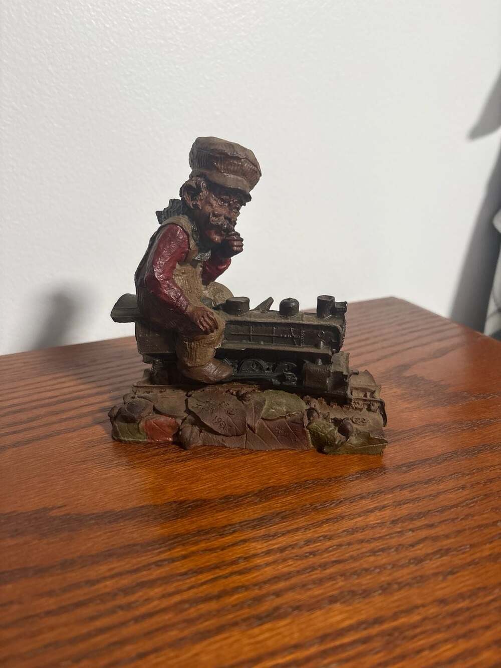 Cairn Studio Tom Clark "Chief" Gnome Figurine on Train Engine 1985